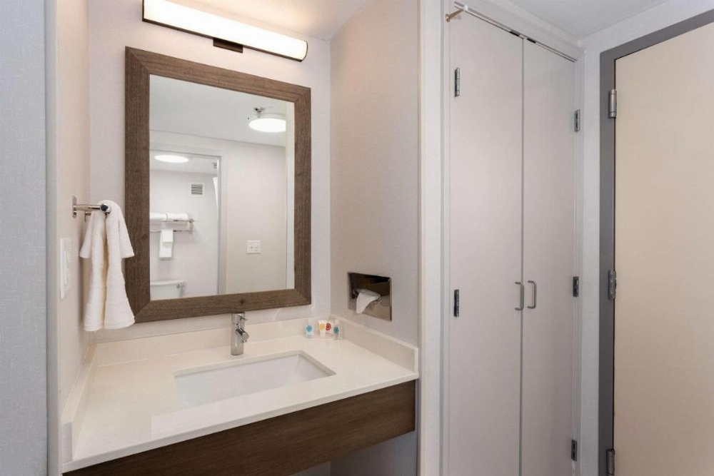 Room image 2