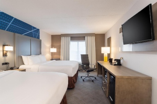 Comfort Inn & Suites Buffalo Airport image 2